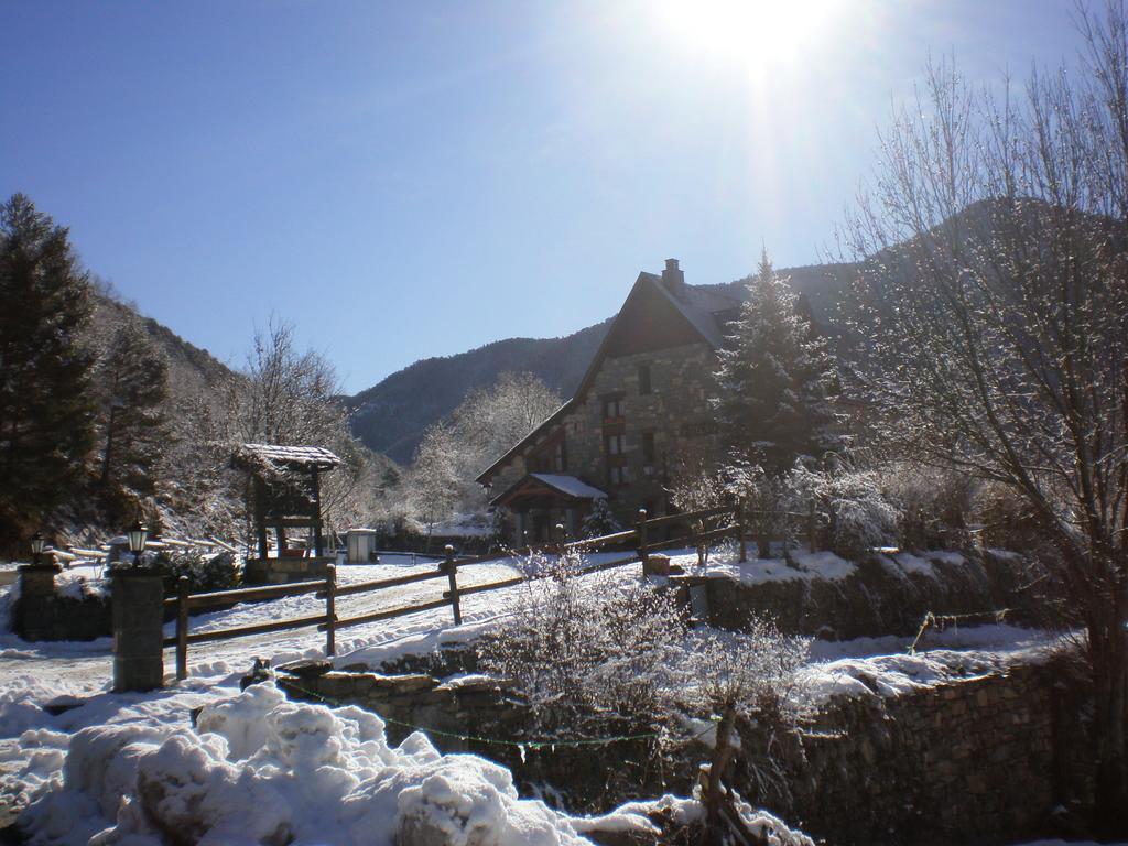 Hotel Vina Olivan Sarvise Bagian luar foto